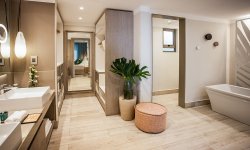 Paradis Beachcomber Golf Resort & Spa